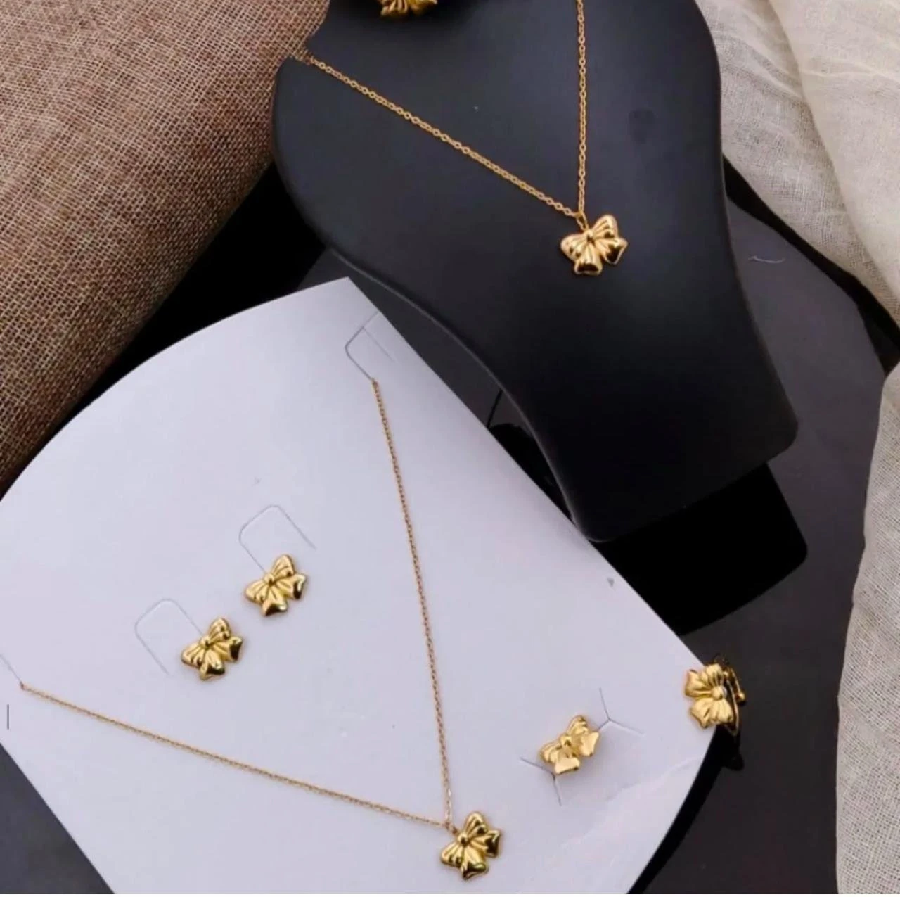 Women's Earrings Gold