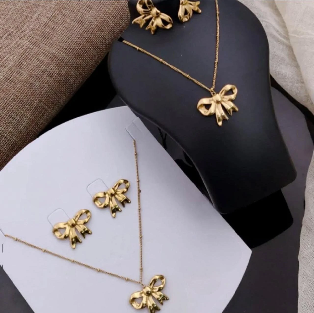 Women's Earrings Gold