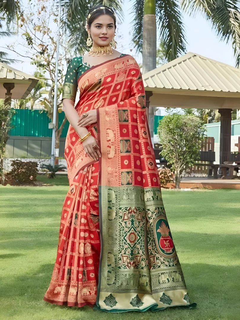 Women's Silk Saree Red – Embellished