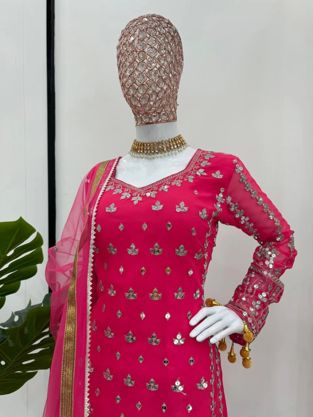 Women's Georgette Kurta Set Magenta – Ready to Wear