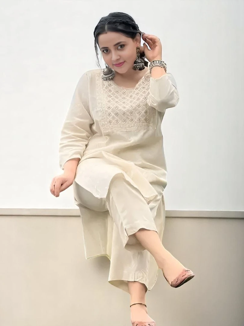 Women's Cotton Kurta Off White – Embroidered