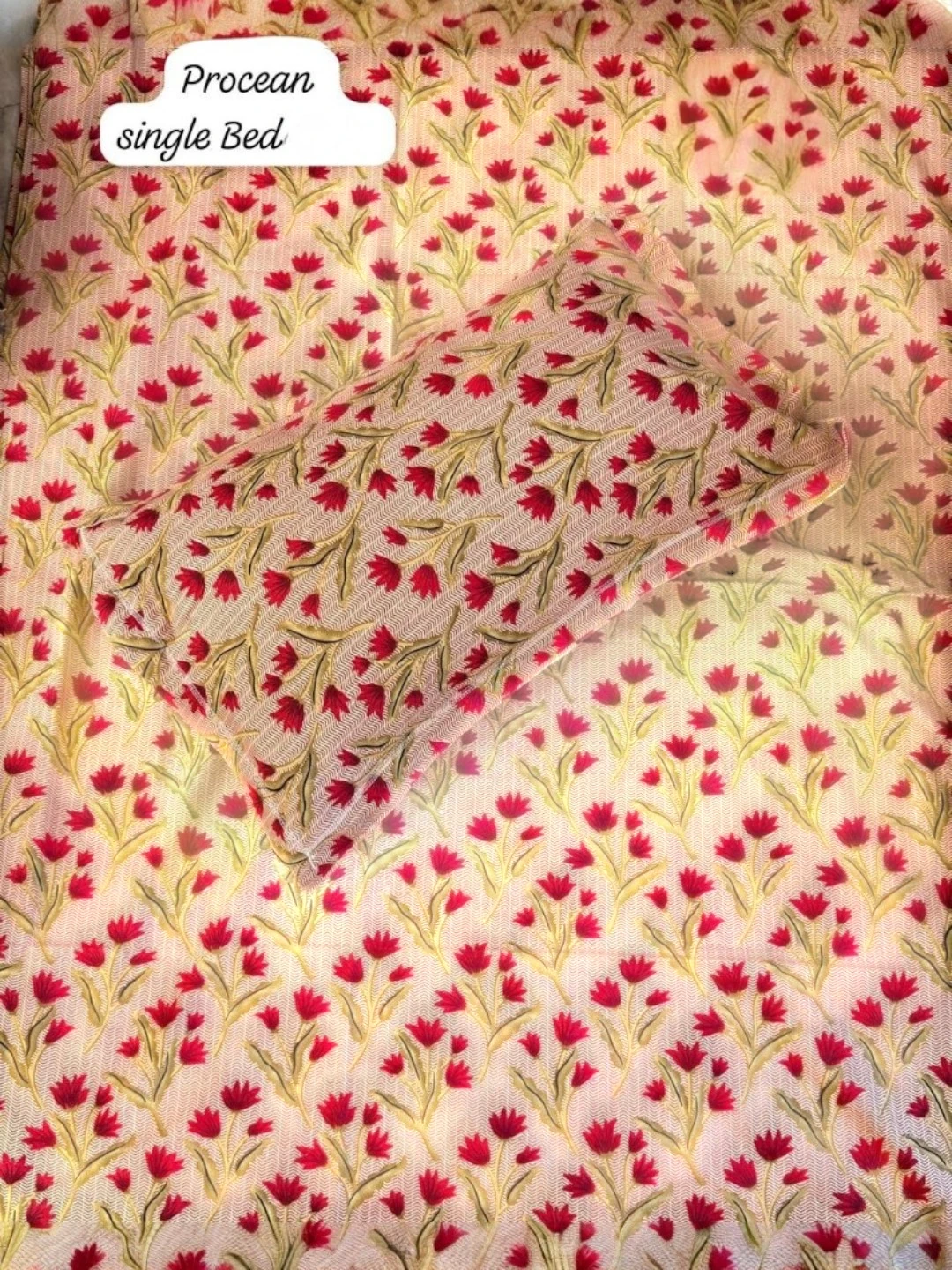 Bedsheet Beige – Graphic Print