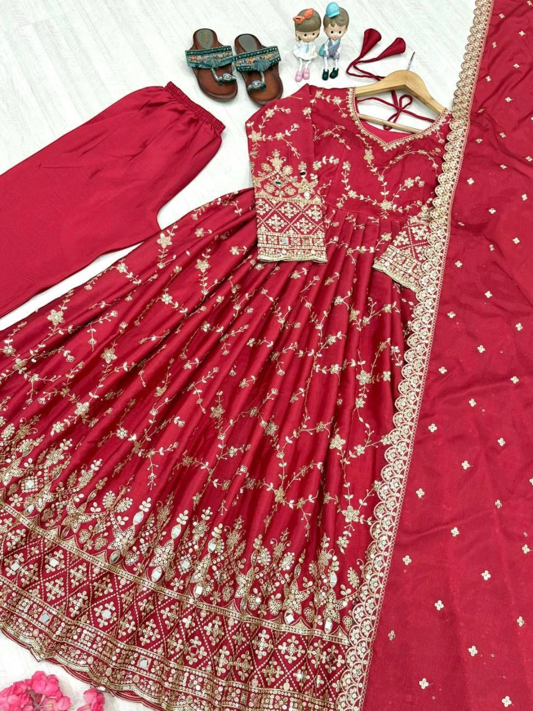 Women's Chinon Silk Kurta Set Red – Mirror Work