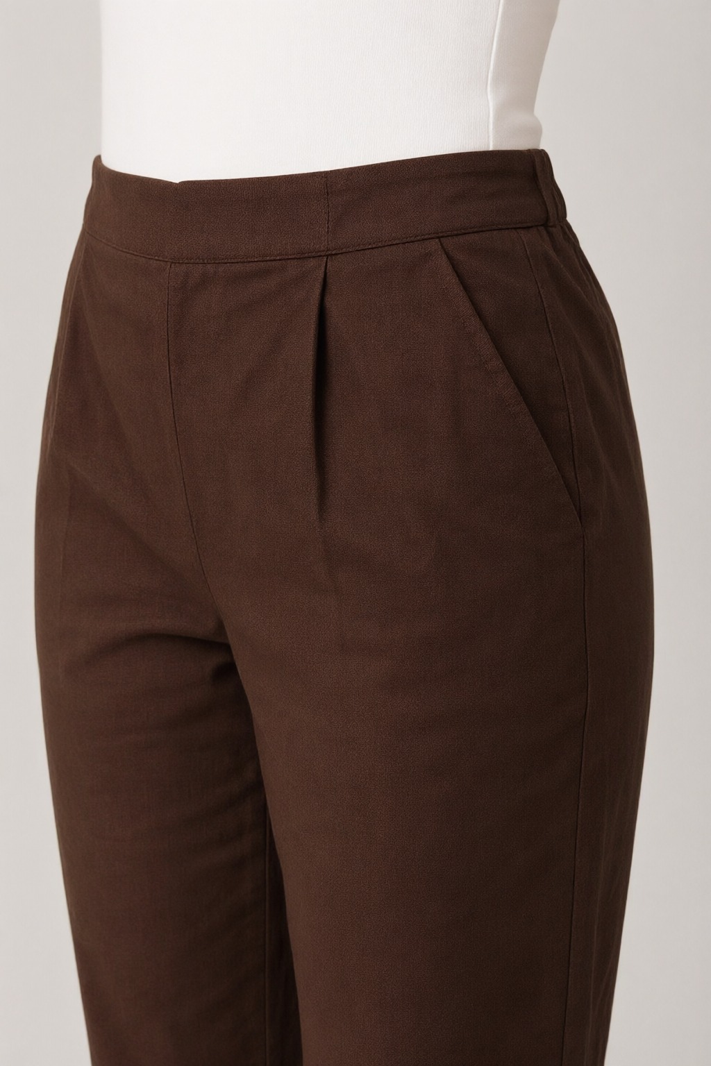 Women's Cotton Flex Pleated Pant Brown — view 3