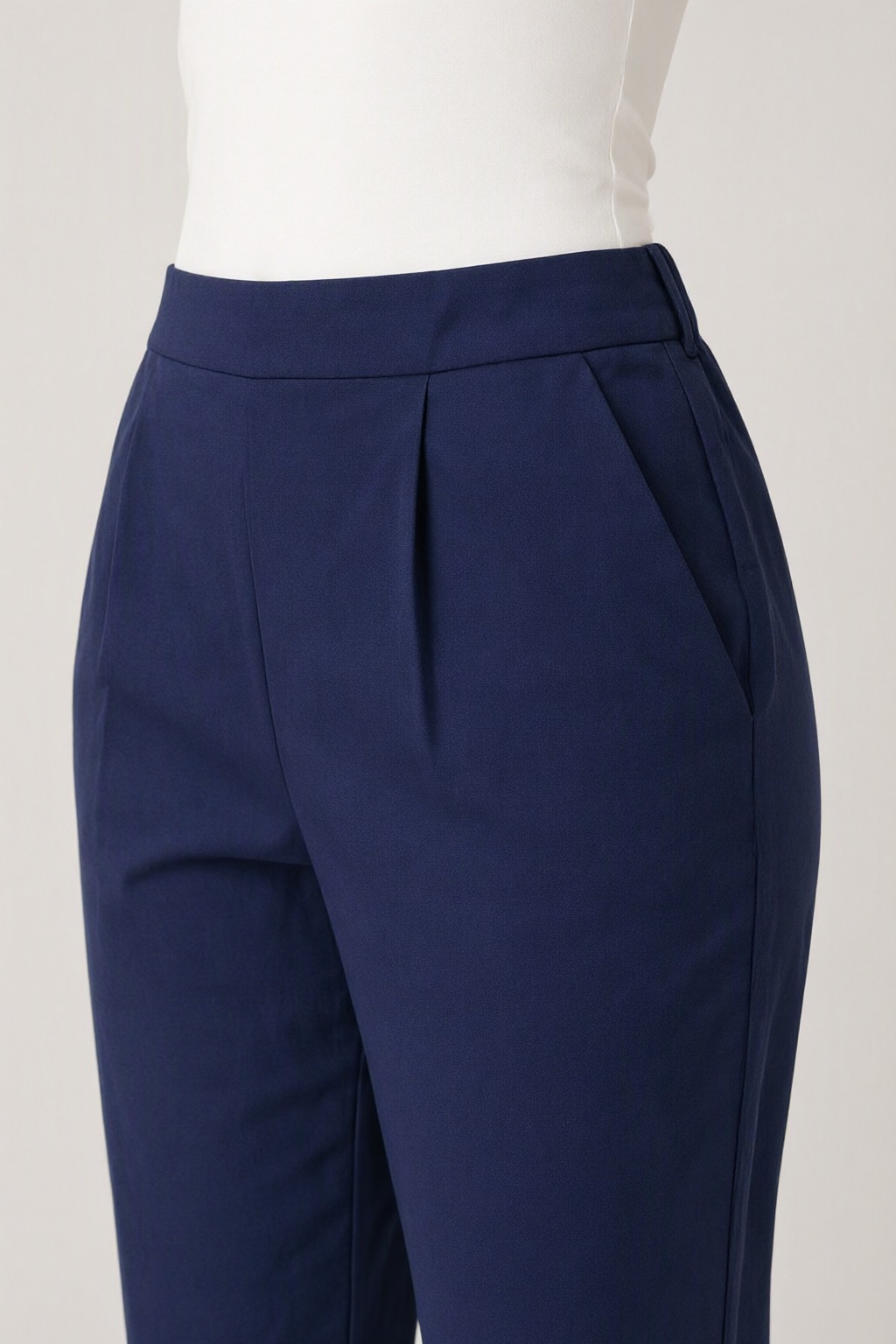 Women's Cotton Flex Pleated Pant Navy Blue — view 3