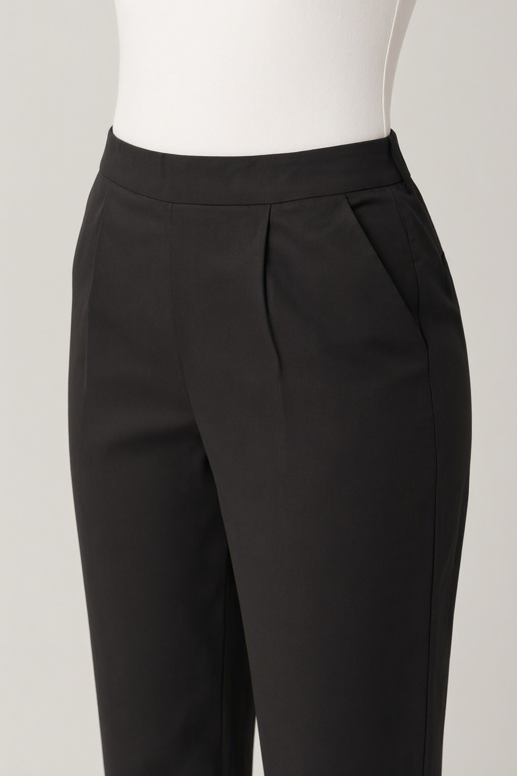 Women's Cotton Flex Pleated Pant Black — view 3