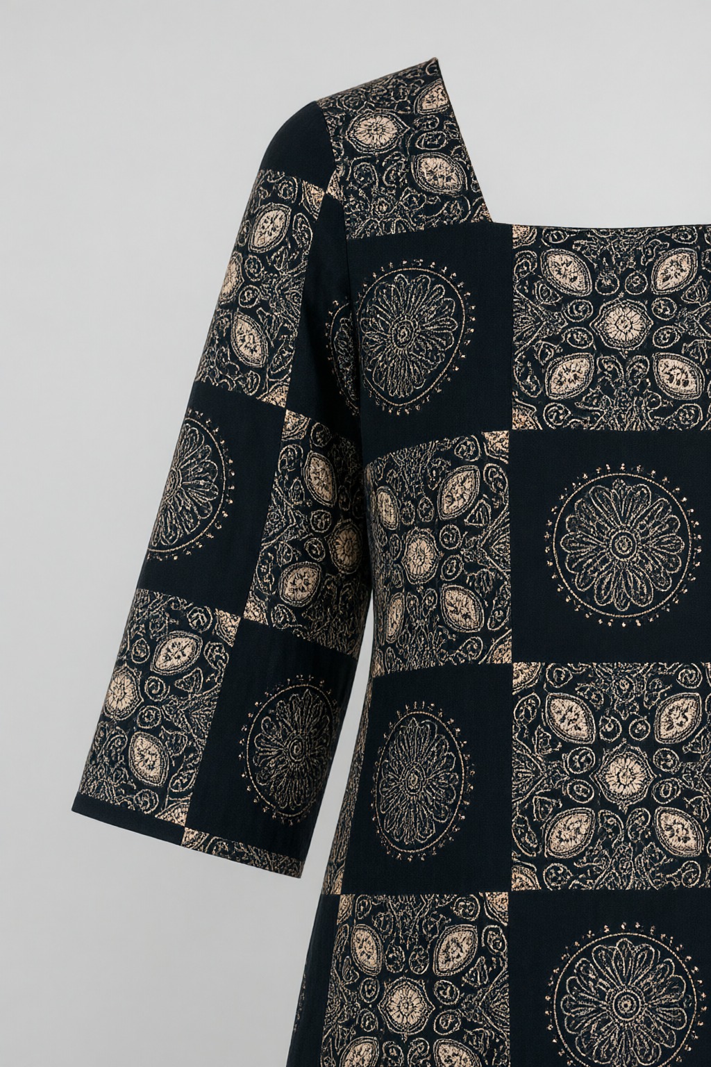 Women's Cotton Back Dori Short Top Black – Geometric Print — view 4