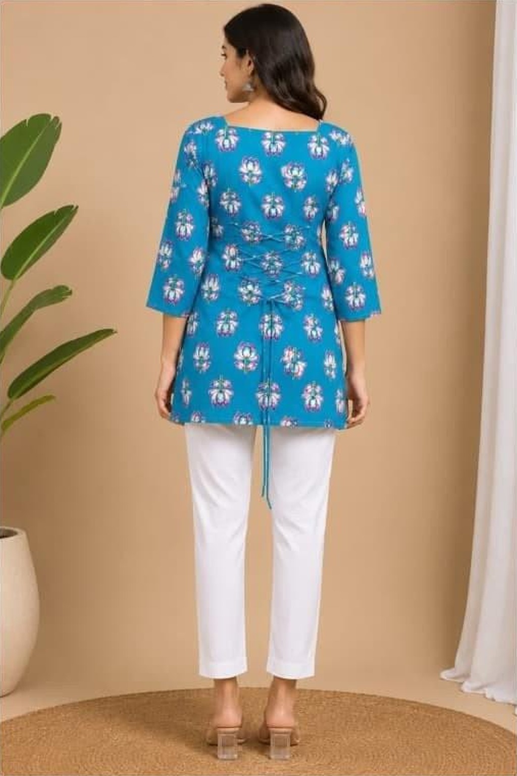 Women's Cotton Back Dori Short Top Sky Blue – Floral Buti Print — view 3